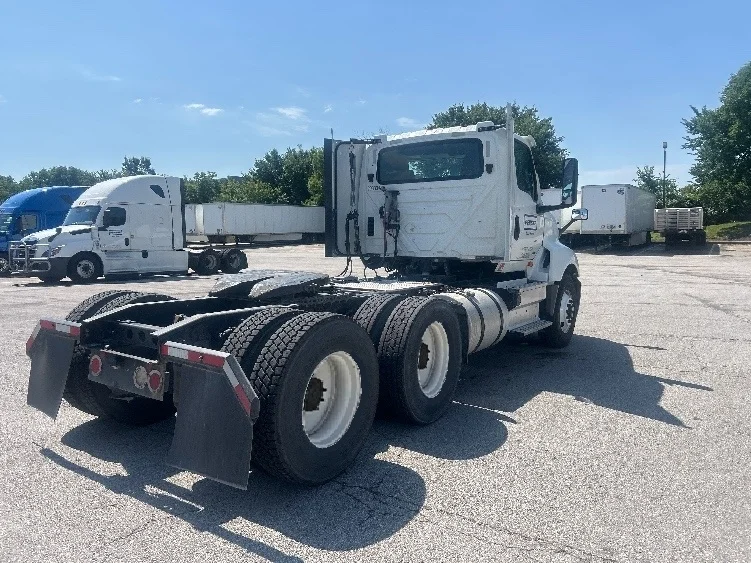 2018 International LT in Kansas City, MO — photo 7
