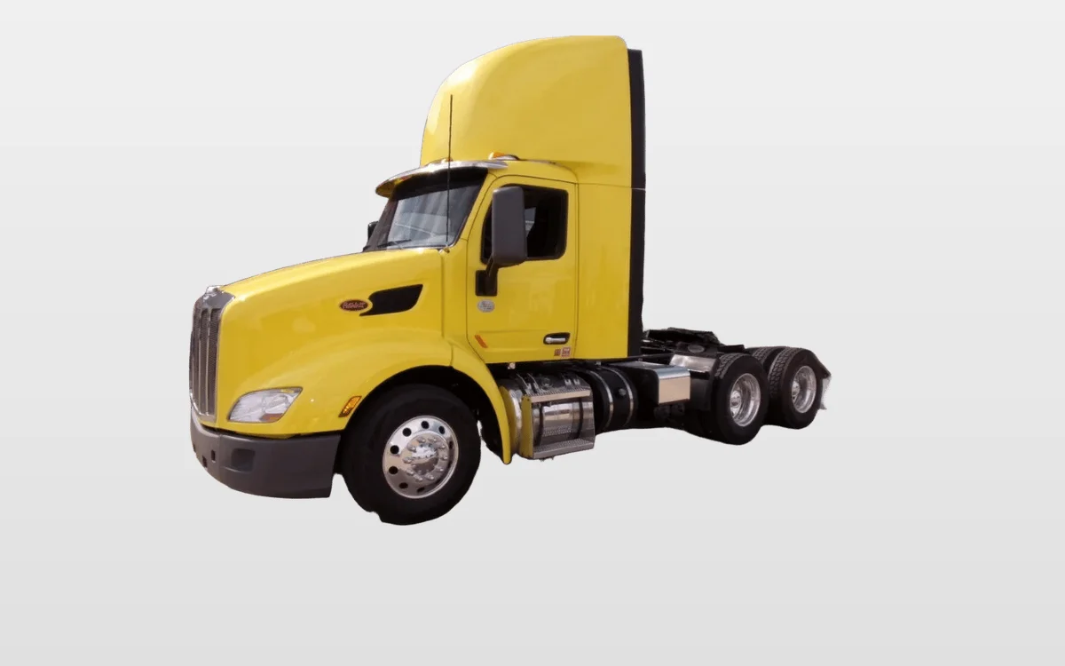 2021 PETERBILT 579 - image 1
