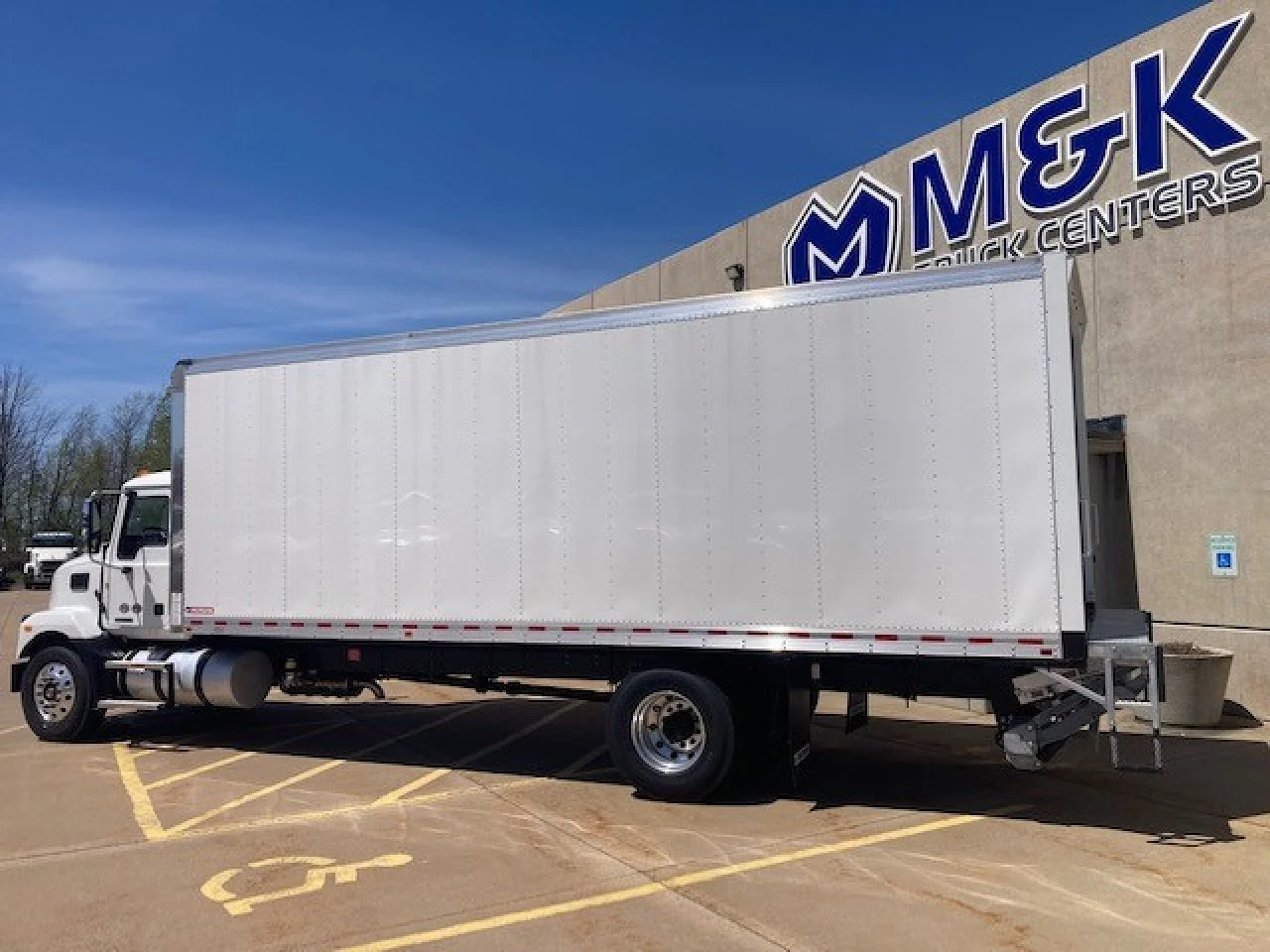 2025 Mack MD in West Newton, PA — photo 6