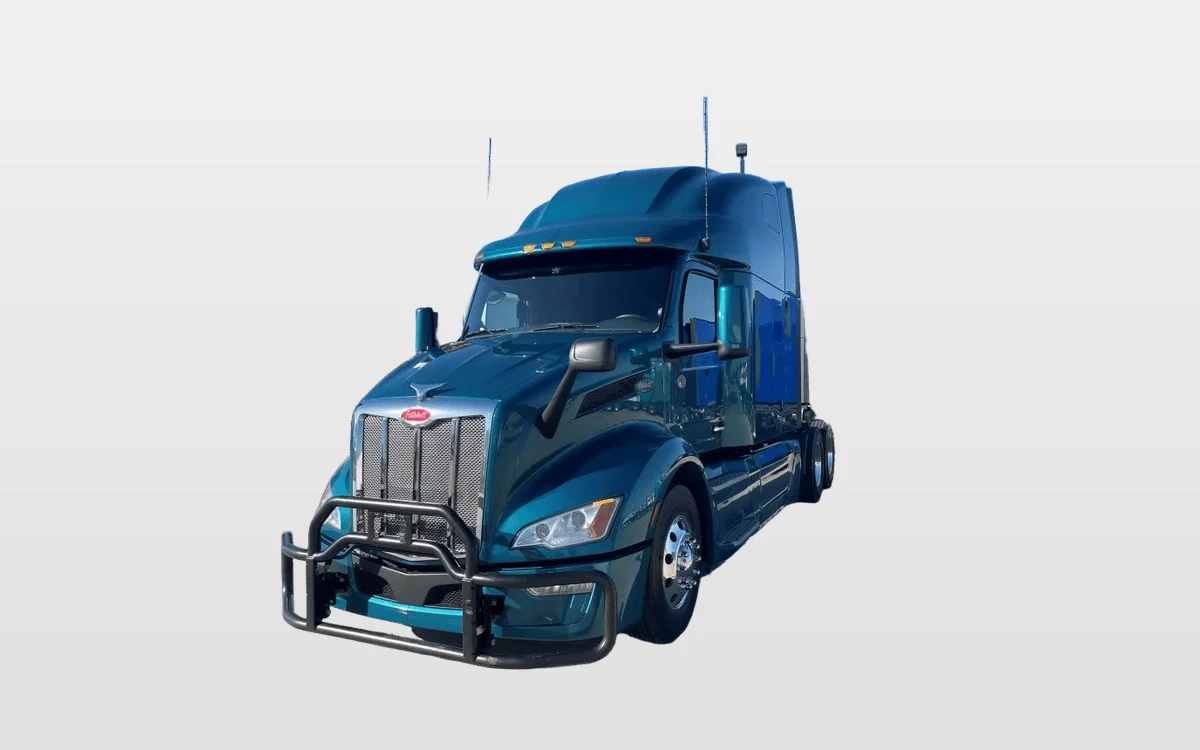 2023 PETERBILT 579 - image 1