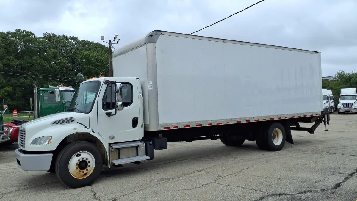 2018 Freightliner M2 106