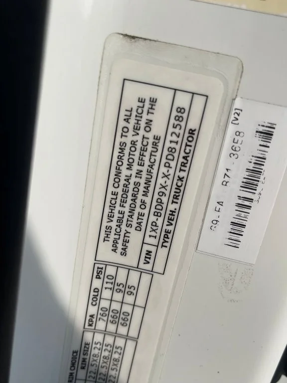 2023 Peterbilt 579 - image 16