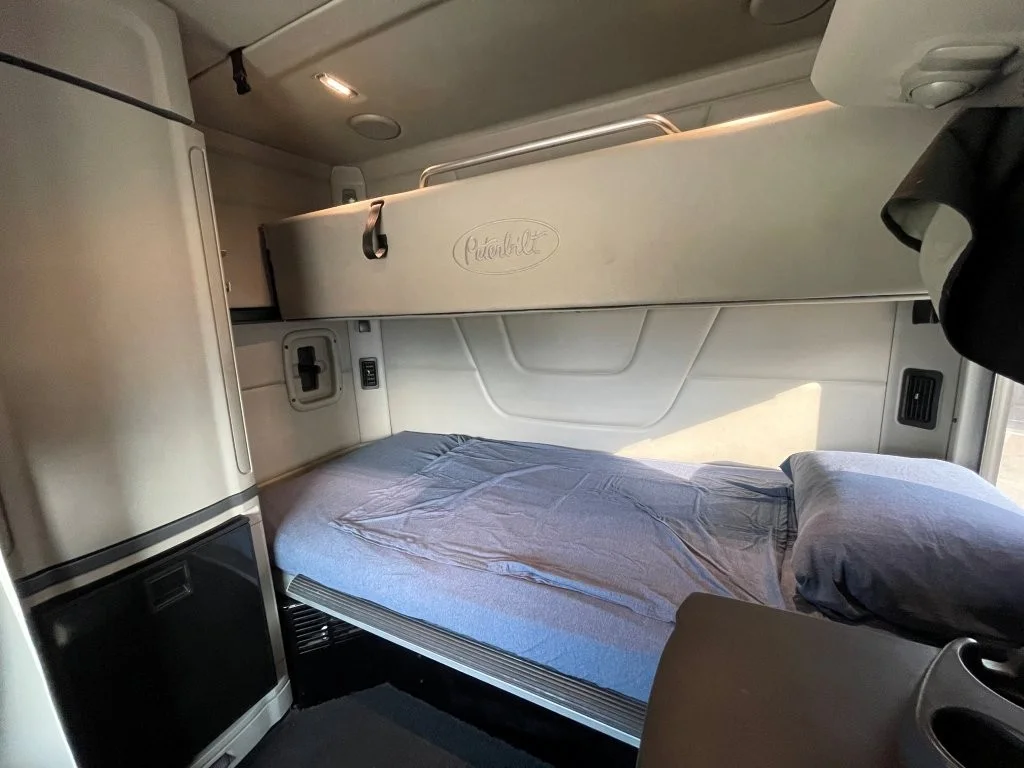 2023 Peterbilt 579 - image 13