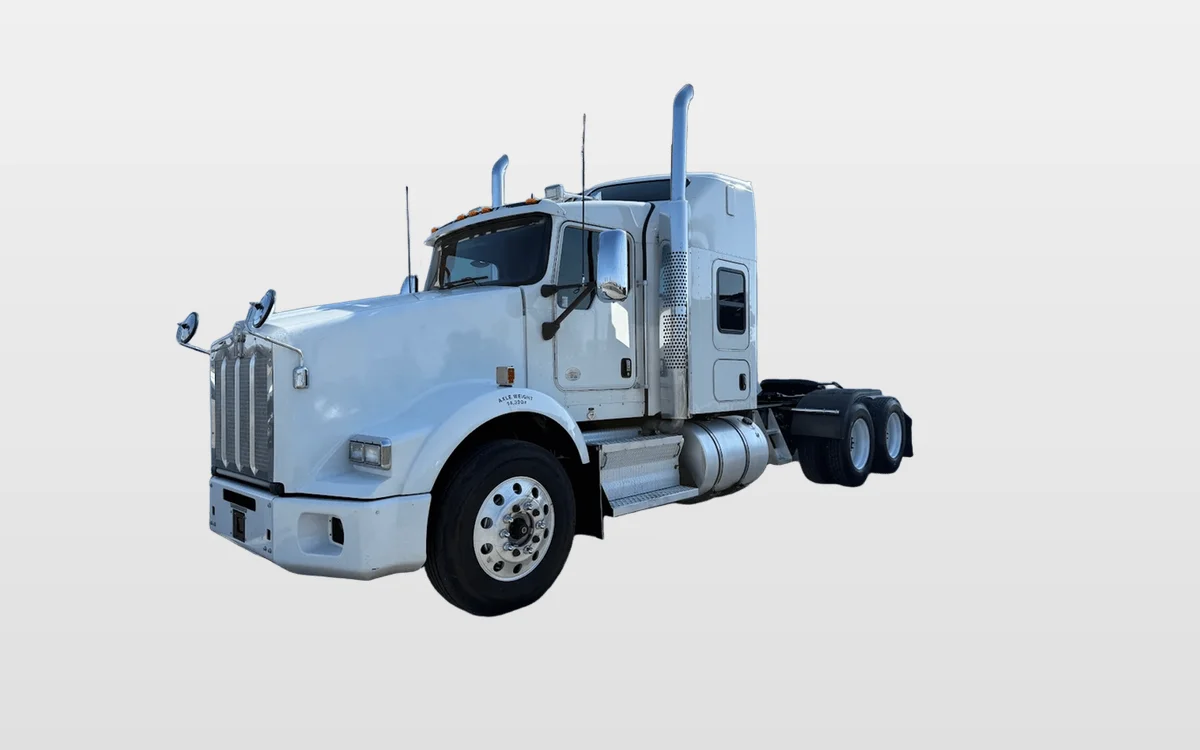 2019 Kenworth T800 - image 1