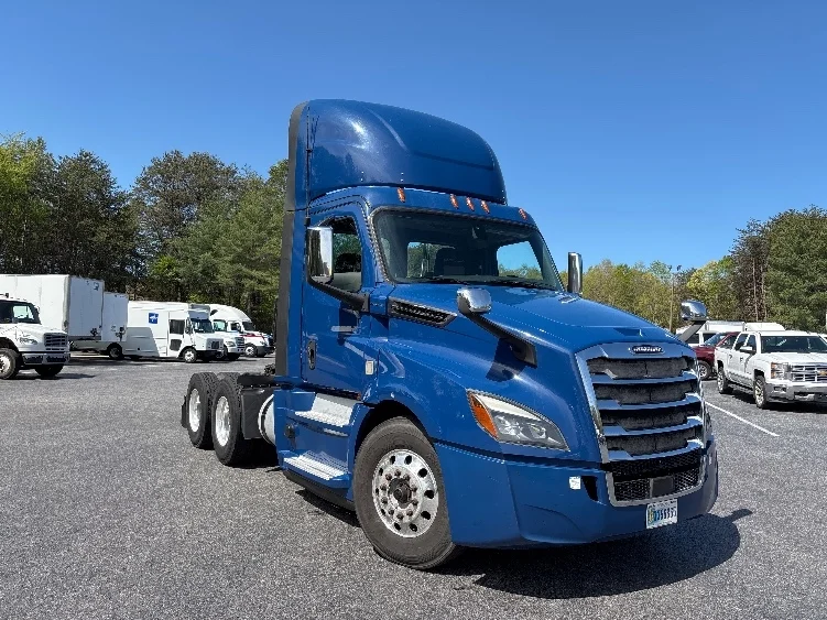 2020 Freightliner Cascadia in Concord, NC