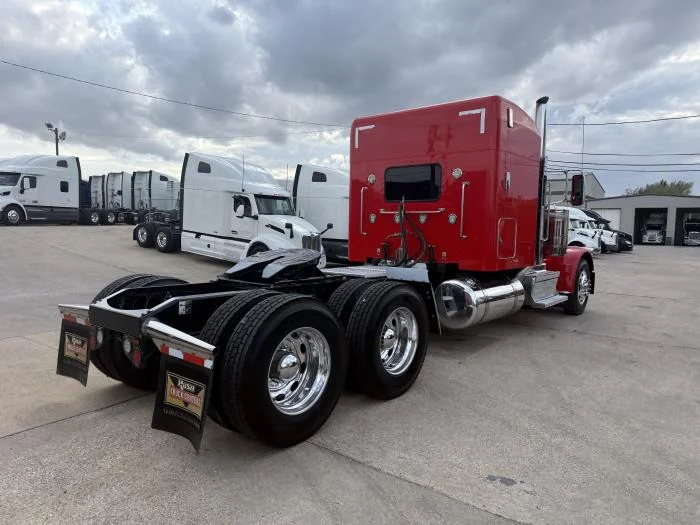 2022 Peterbilt 389 - image 29