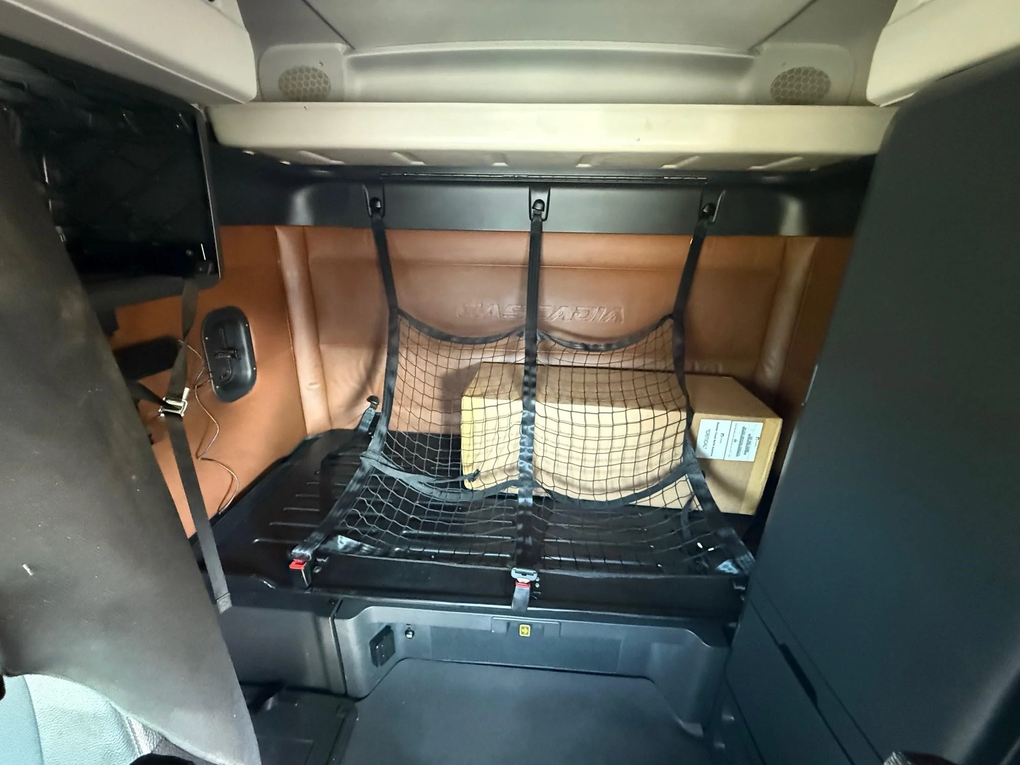 2022 Freightliner Cascadia in Midlantic, NJ — photo 11