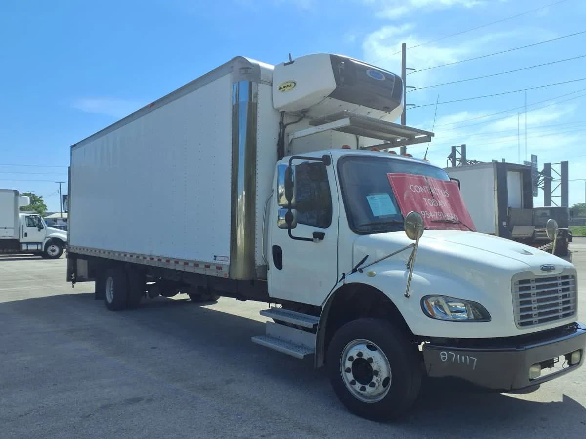 2019 Freightliner M2 106 in Davie, FL — photo 3