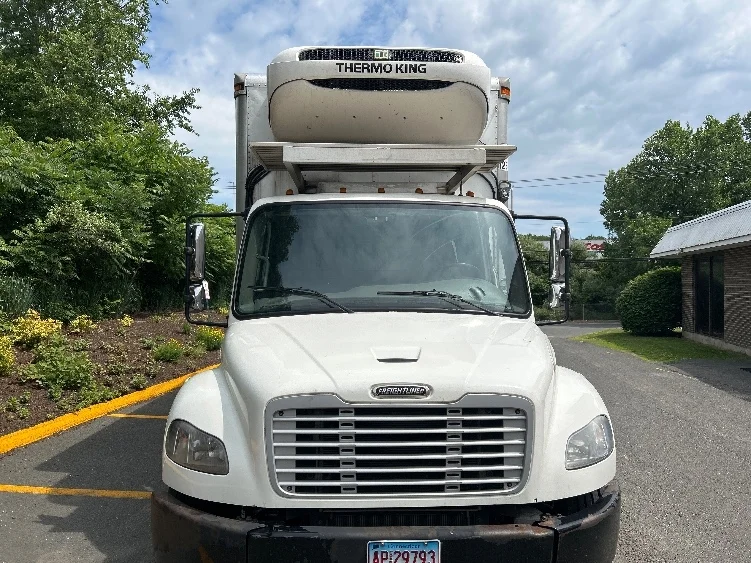 2019 Freightliner eM2 in Montgomery, NY — photo 2