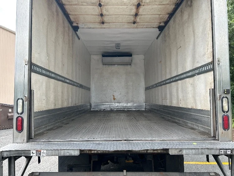 2019 Freightliner eM2 in Montgomery, NY — photo 8