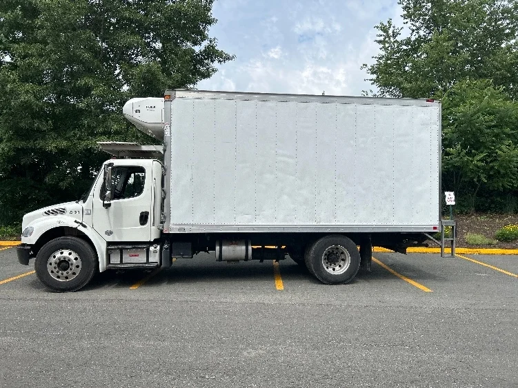 2019 Freightliner eM2 in Montgomery, NY — photo 4