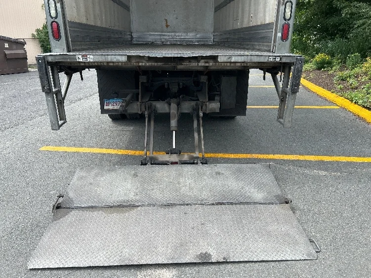 2019 Freightliner eM2 in Montgomery, NY — photo 9