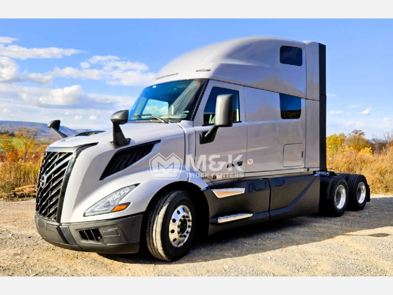 2026 Volvo VNL 860 in Altoona, PA