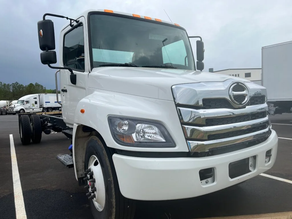 2026 Hino L6 in Huntsville, AL — photo 2