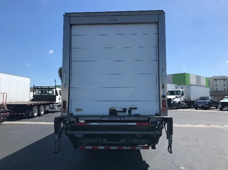 2019 Freightliner M2 106 in Anaheim, CA — photo 7