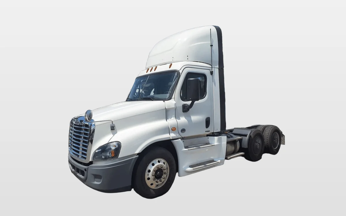 2019 Freightliner - image 1