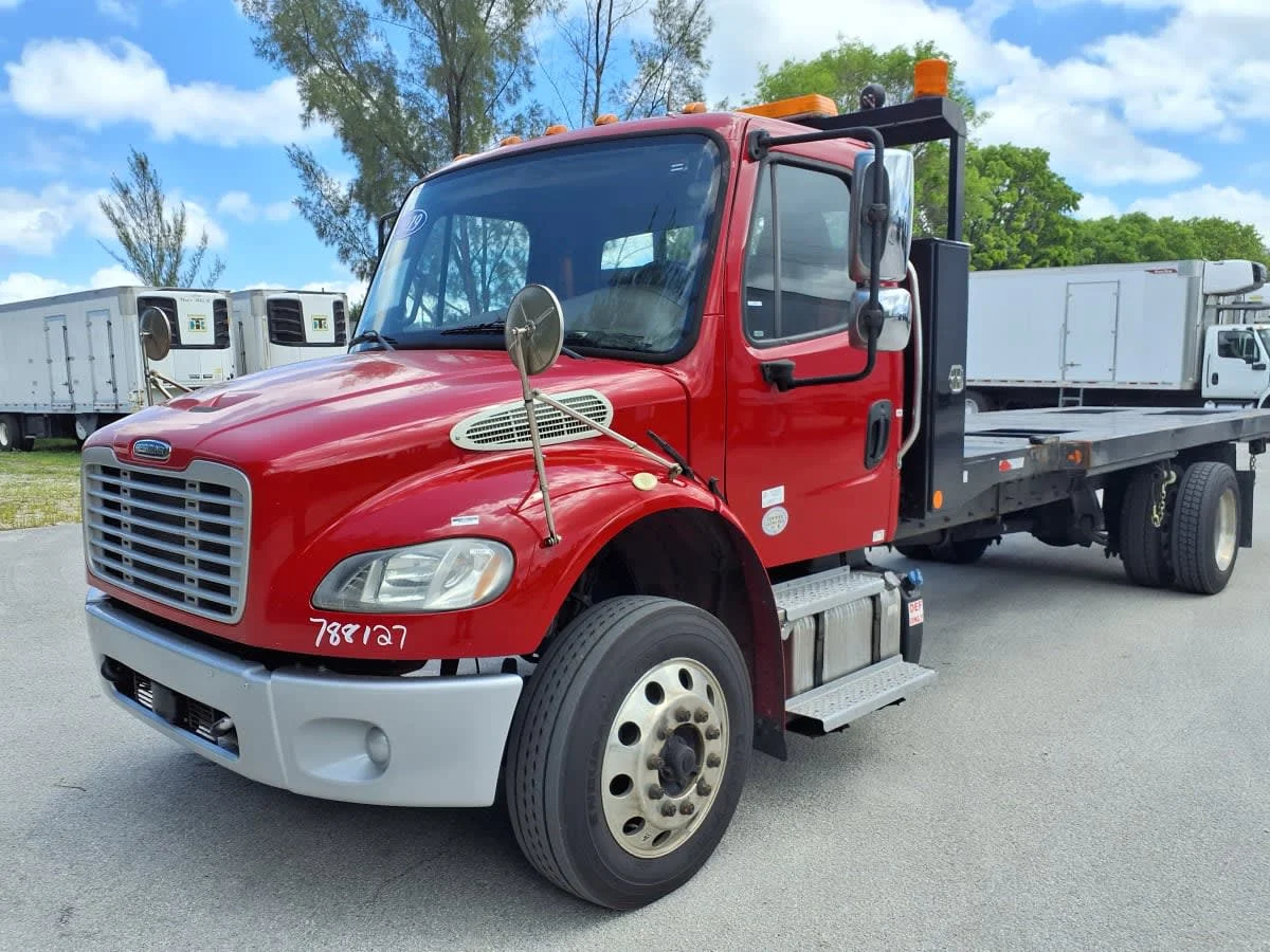 2019 Freightliner M2 106 in Davie, FL