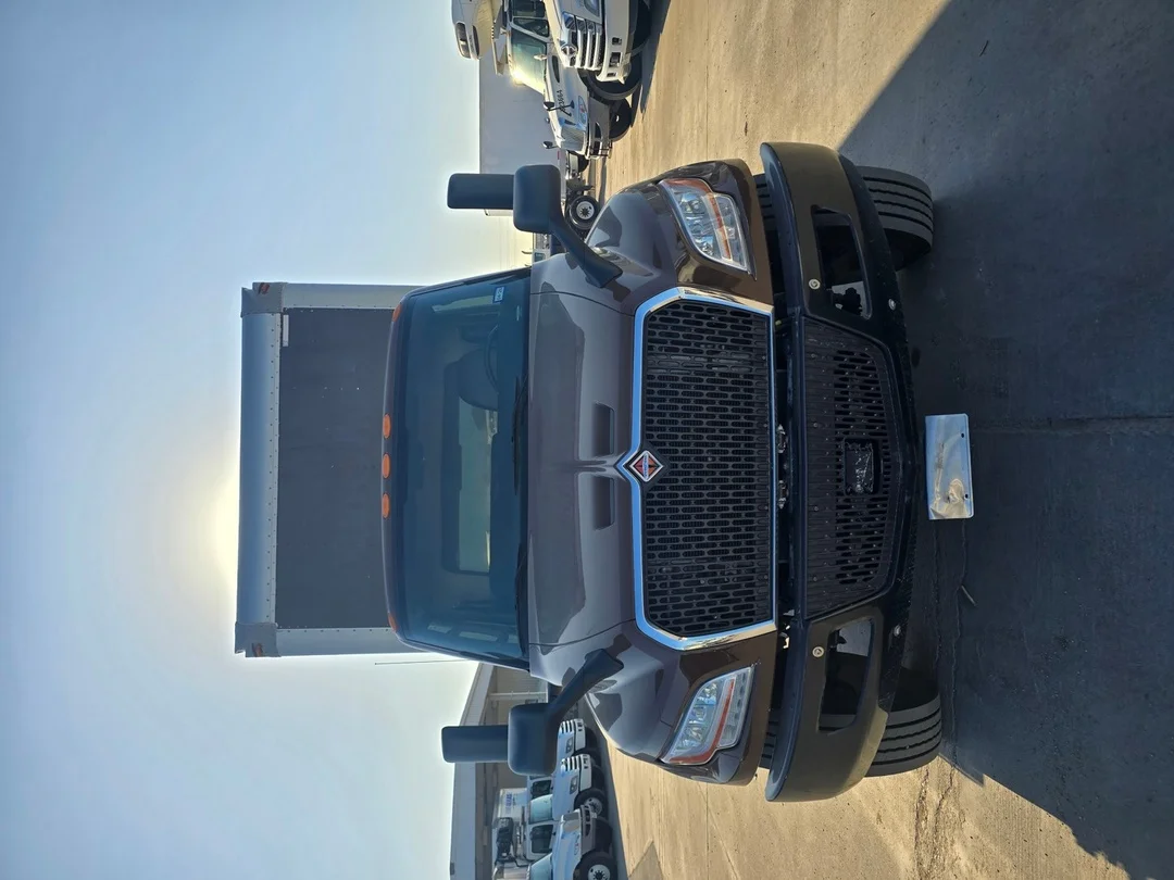 2023 International MV - image 9