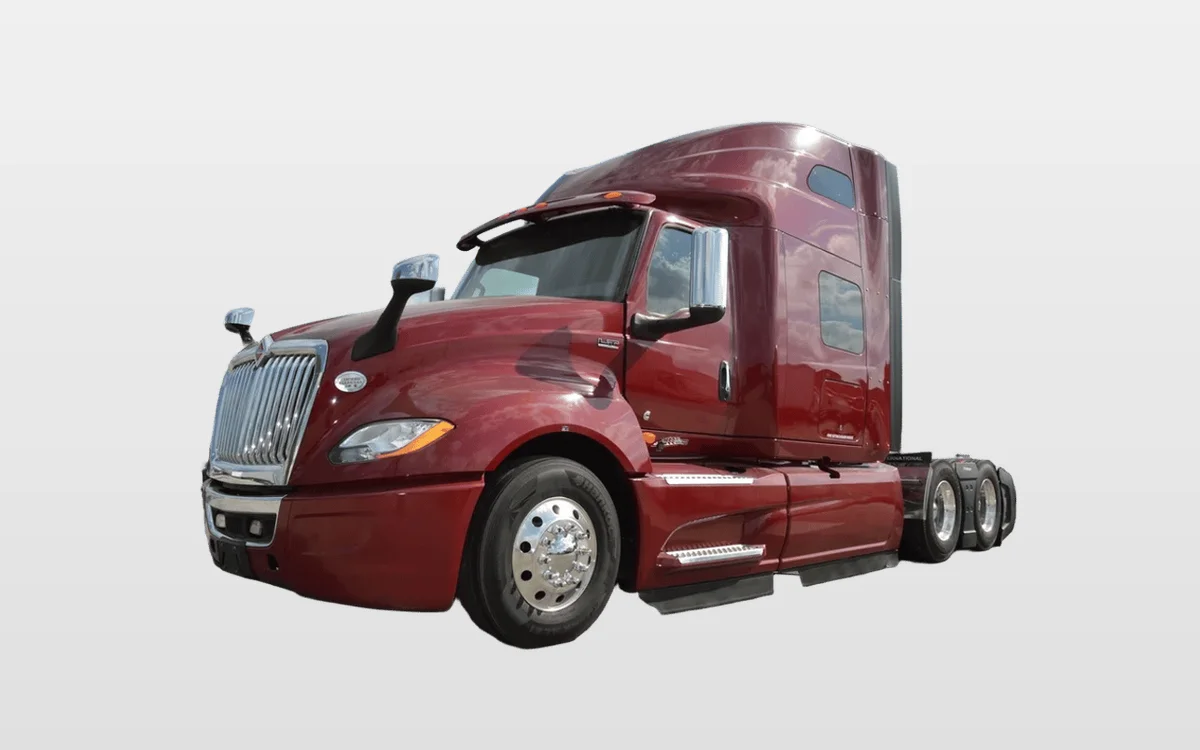 2022 International LT - image 1