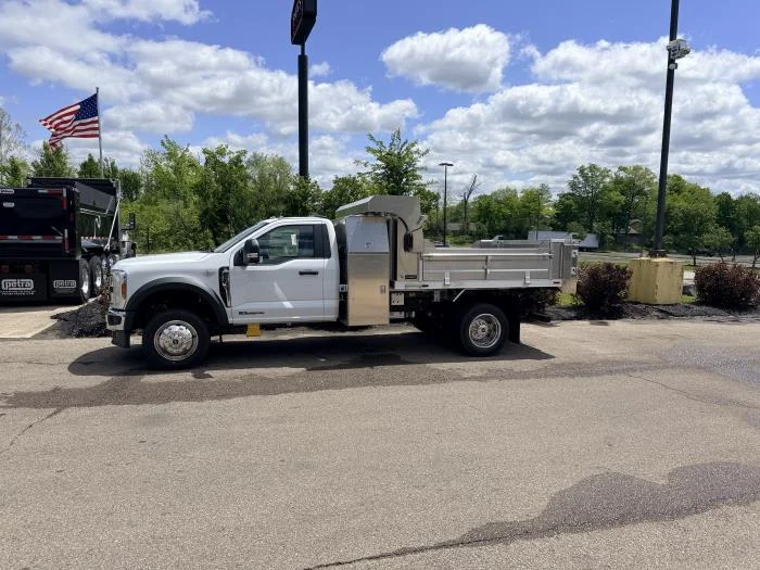 2026 Ford F-550 — photo 2