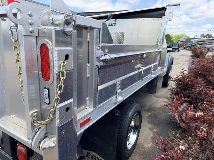 2026 Ford F-550 — photo 5