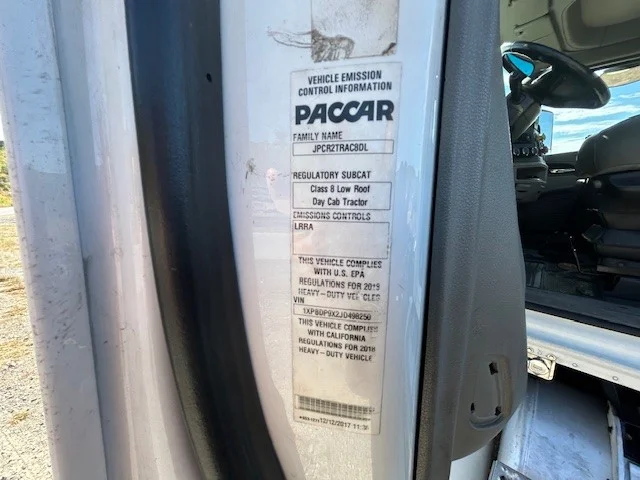 2018 Peterbilt 579 - image 9