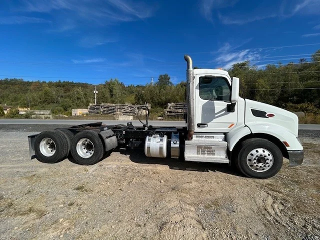 2018 Peterbilt 579 - image 19