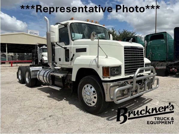 2020 Mack Pinnacle in Fort Worth, TX — photo 2