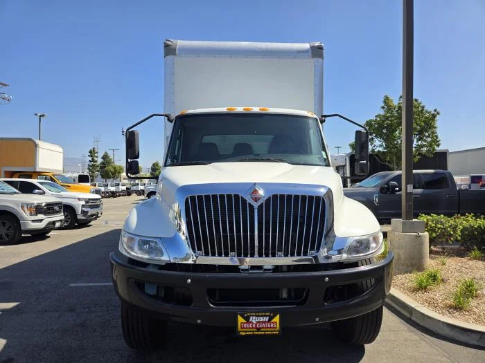 2022 International MV - image 6