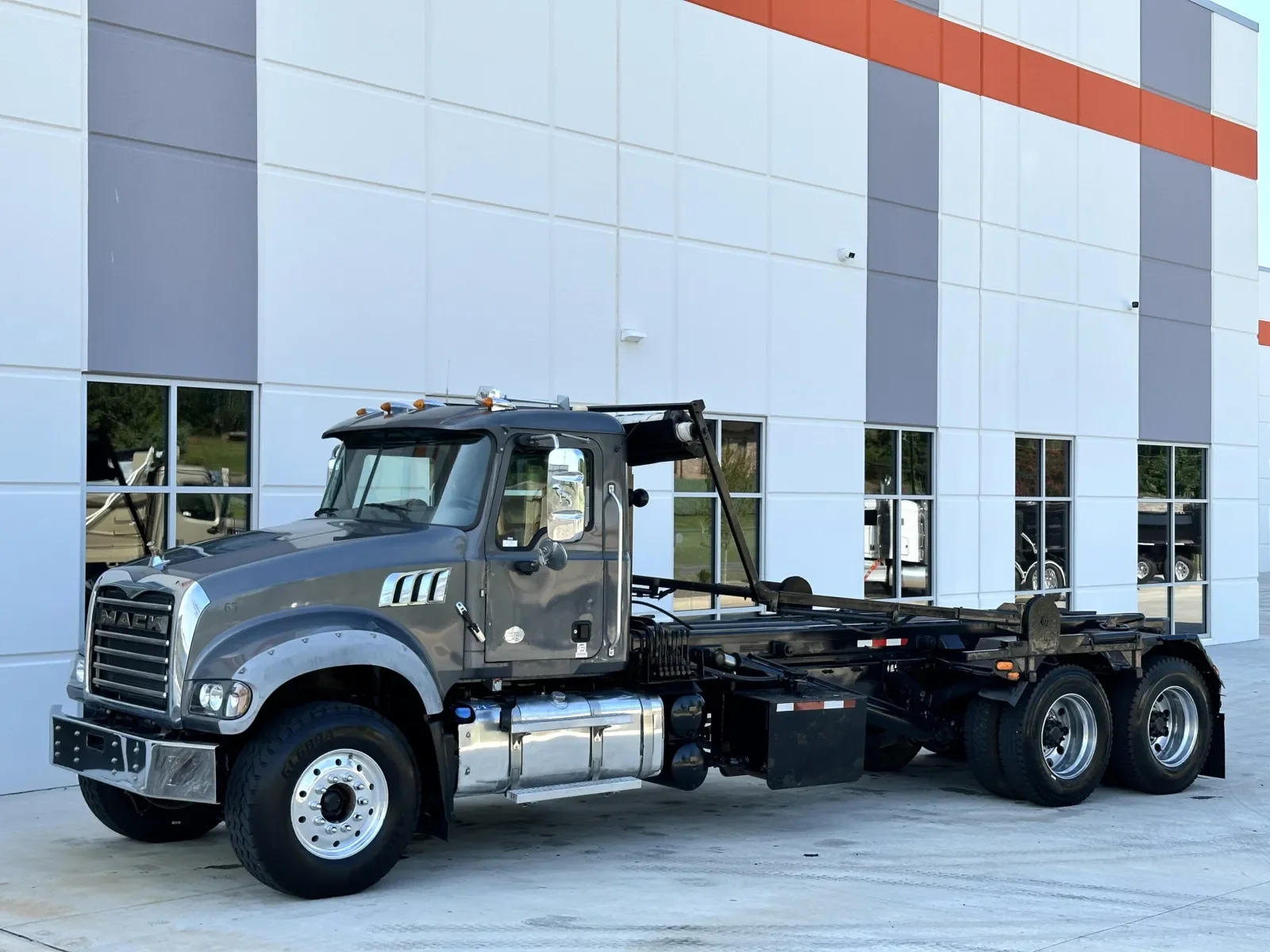 2017 Mack Granite in Greer, SC — photo 2