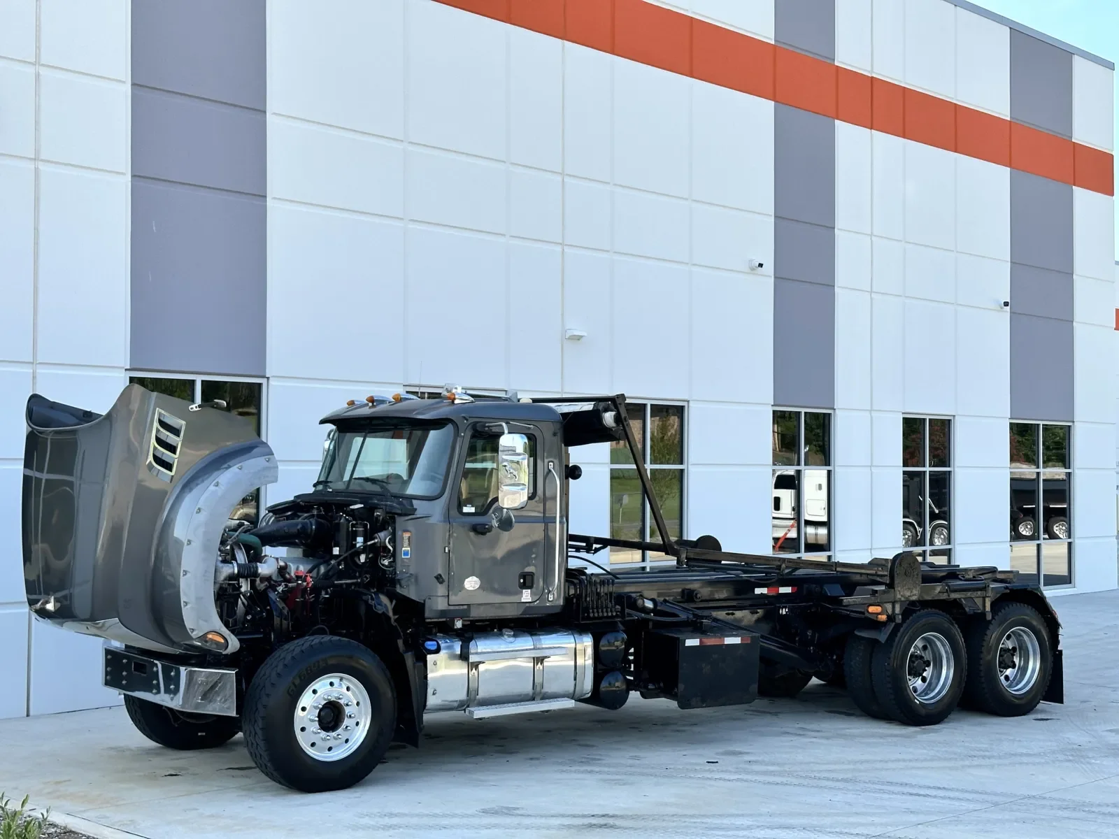 2017 Mack Granite in Greer, SC — photo 10