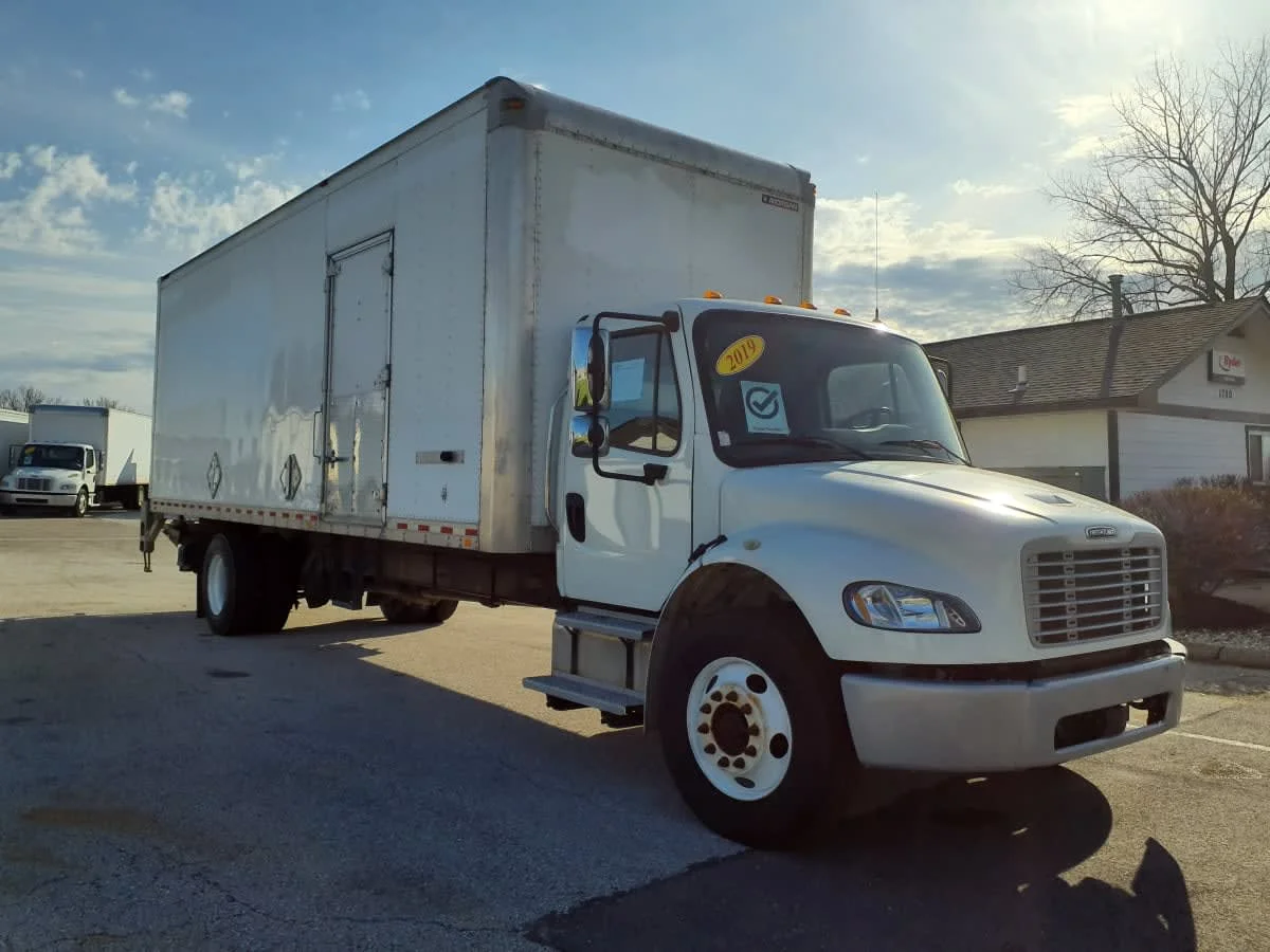 2019 Freightliner M2 106 in O'fallon, MO — photo 3