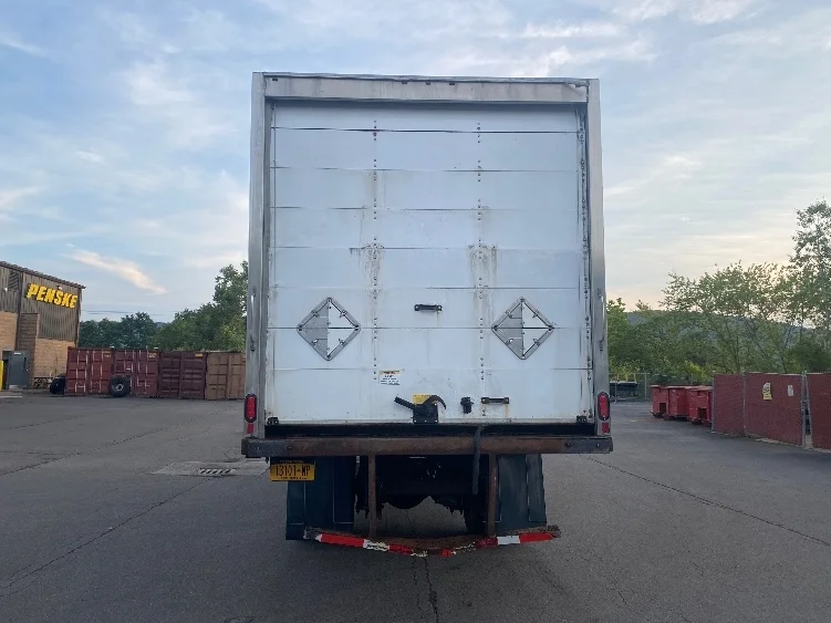 2021 Freightliner eM2 in Binghamton, NY — photo 7