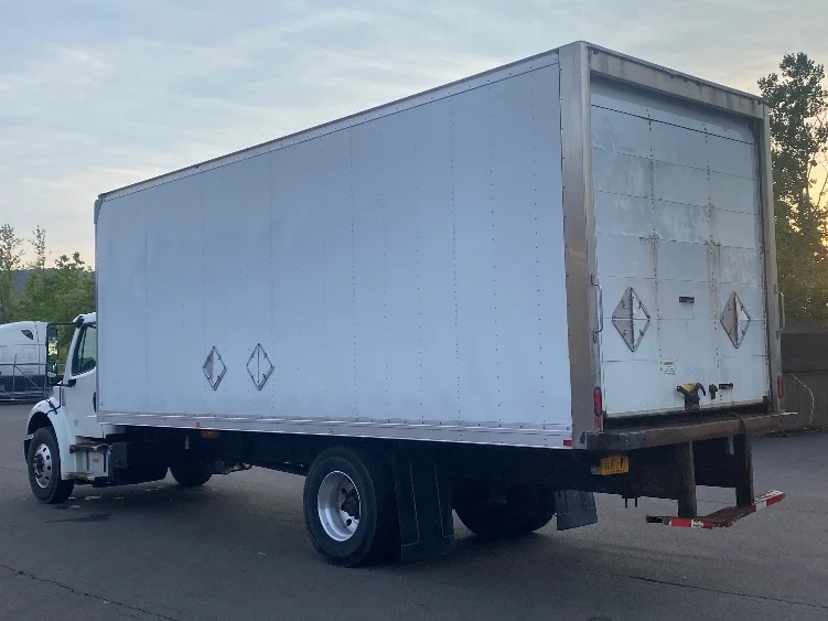 2021 Freightliner eM2 in Binghamton, NY — photo 6