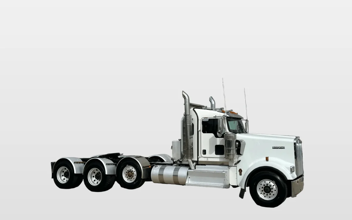 2017 Kenworth W900 - image 1