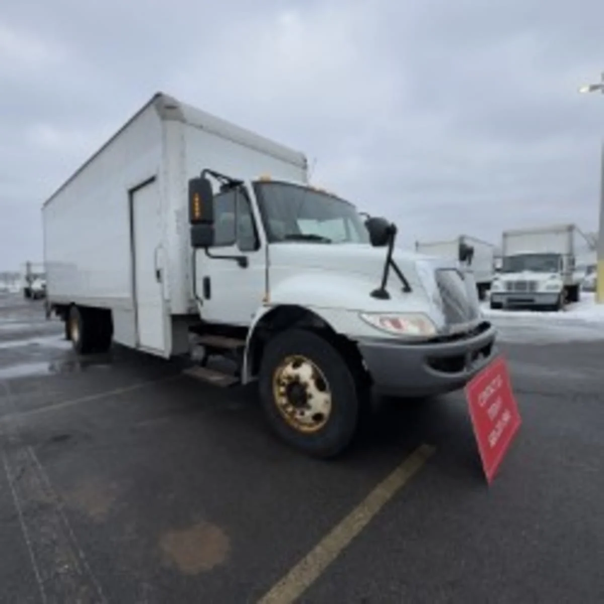 2019 International 4300 in Syracuse, NY — photo 3