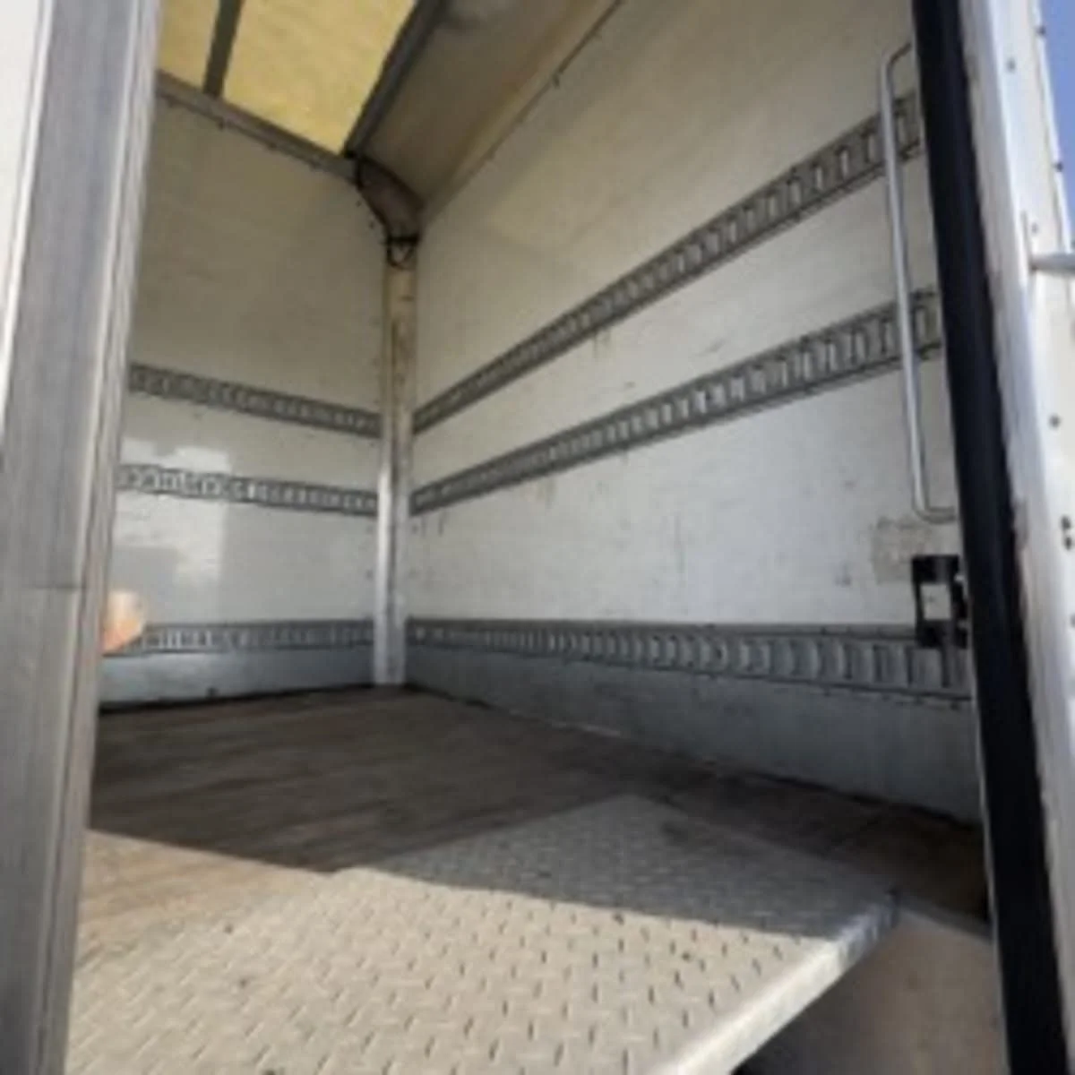 2019 International 4300 in Syracuse, NY — photo 11