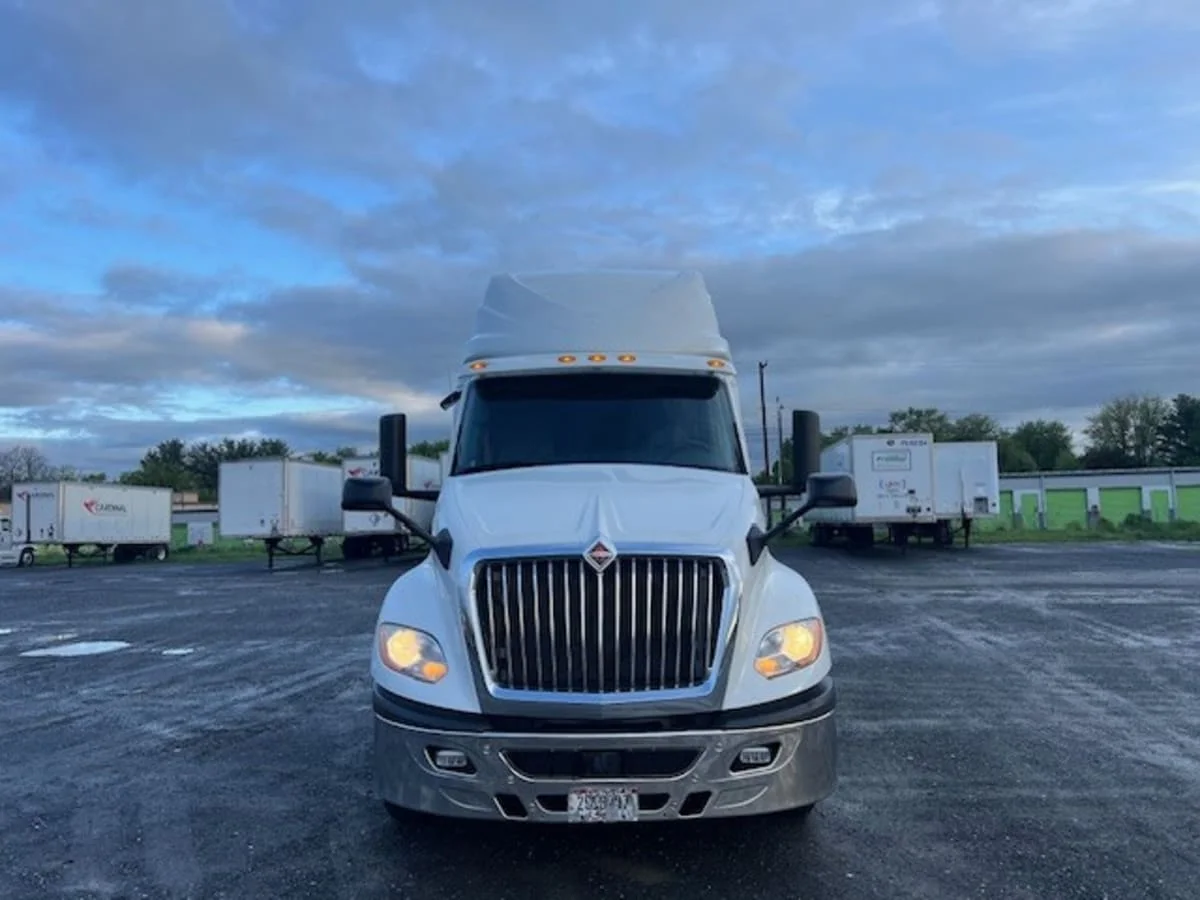 2020 International LT in Allentown, PA — photo 2
