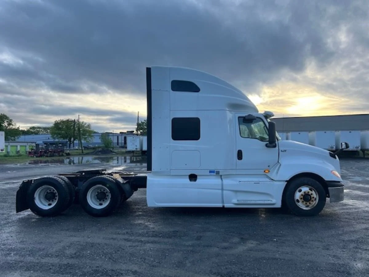 2020 International LT in Allentown, PA — photo 4