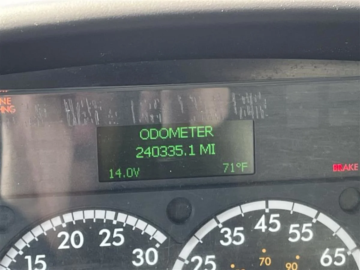 2018 Freightliner M2 106 - image 12