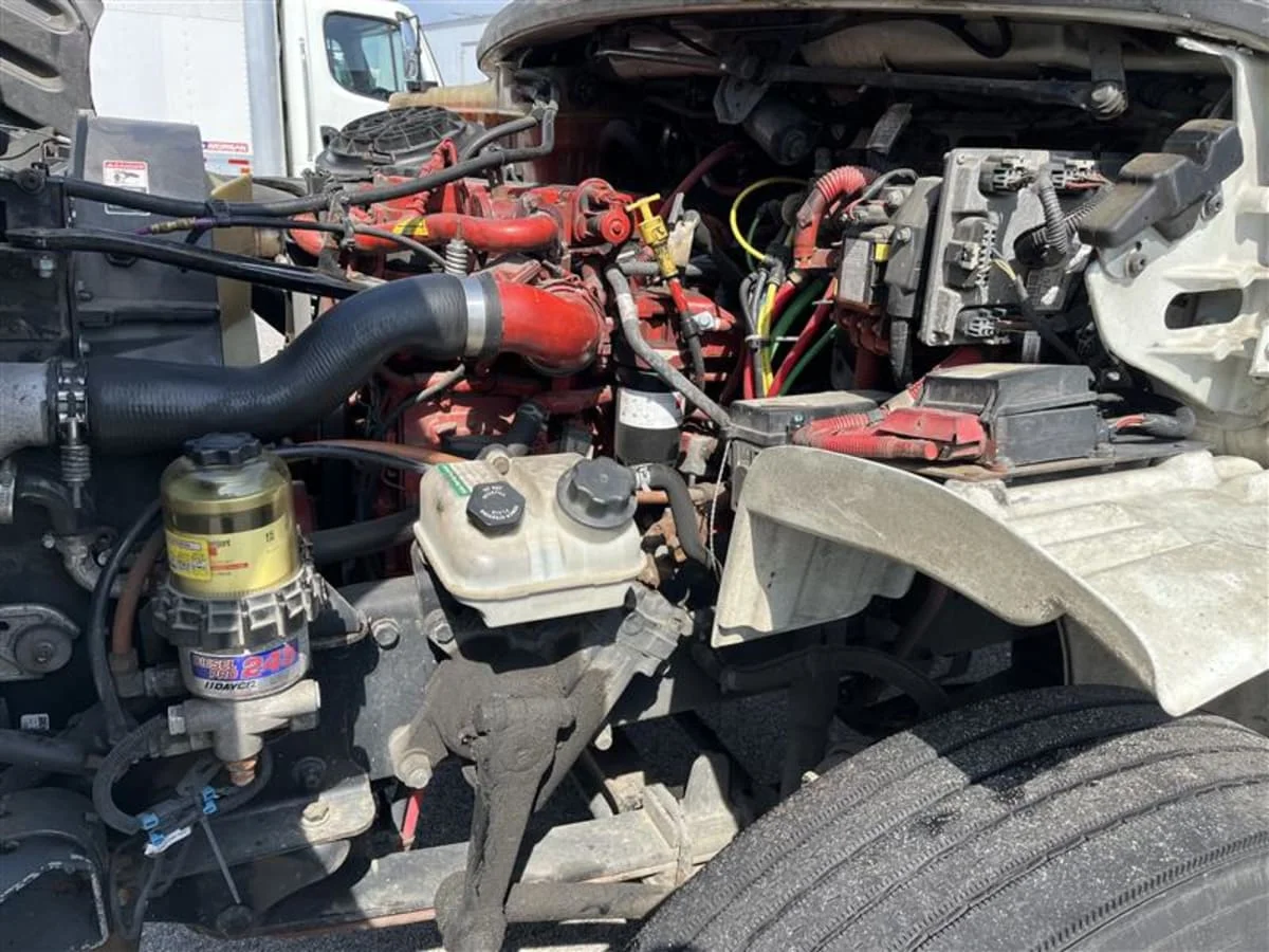 2018 Freightliner M2 106 - image 9