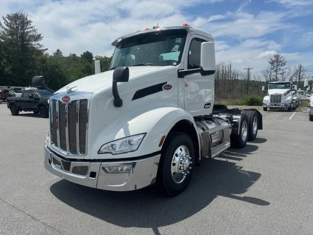 2025 Peterbilt 579 in Plainville, MA