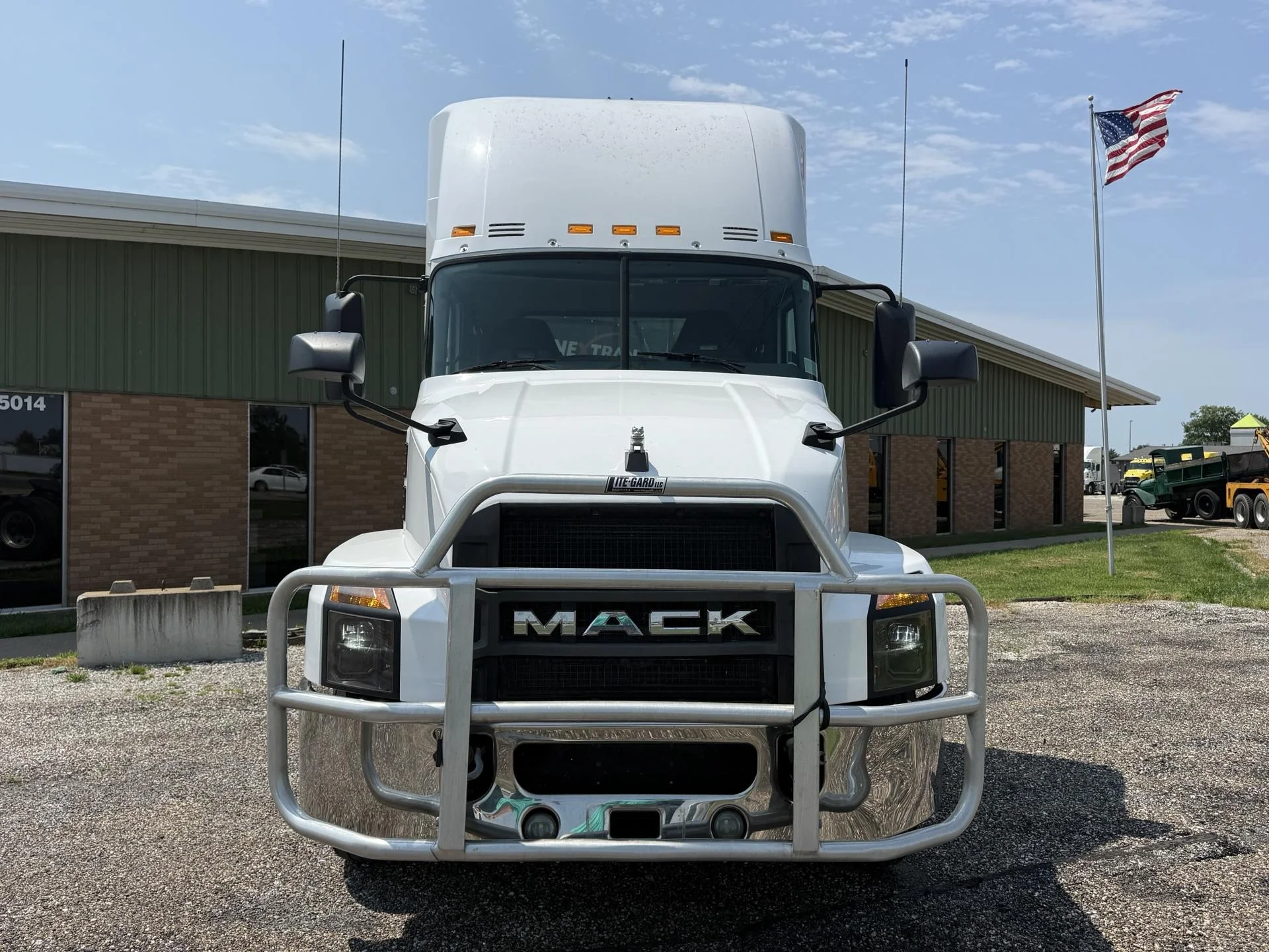 2020 Mack Anthem in Quincy, IL — photo 12