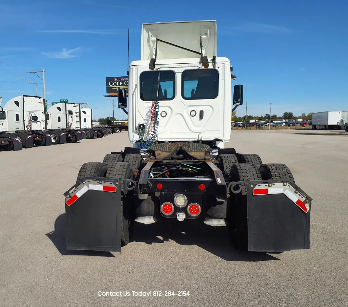 2019 Freightliner Cascadia - image 5