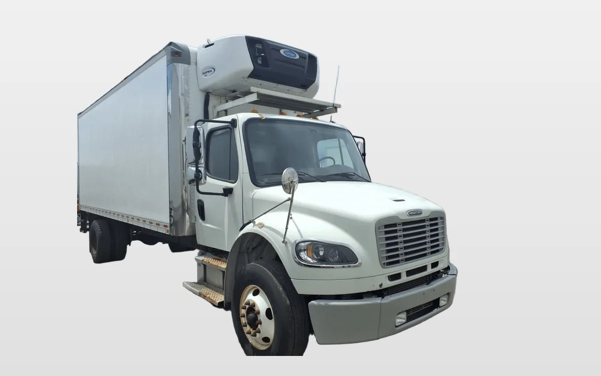 2020 Freightliner M2 106 - image 1