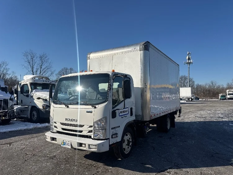 2020 Isuzu NQR - image 3