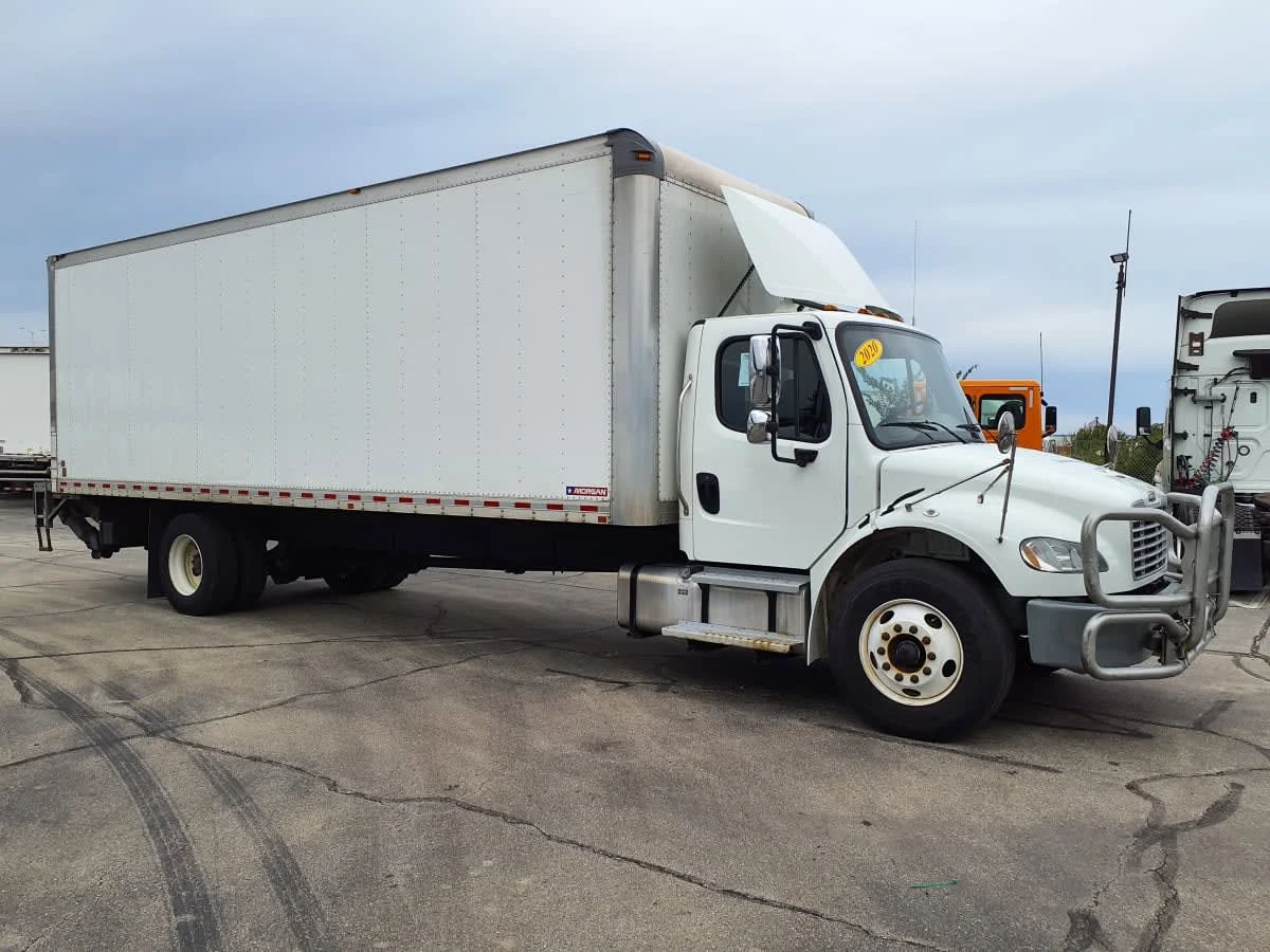 2020 Freightliner M2 106 in Oak Creek, WI — photo 3