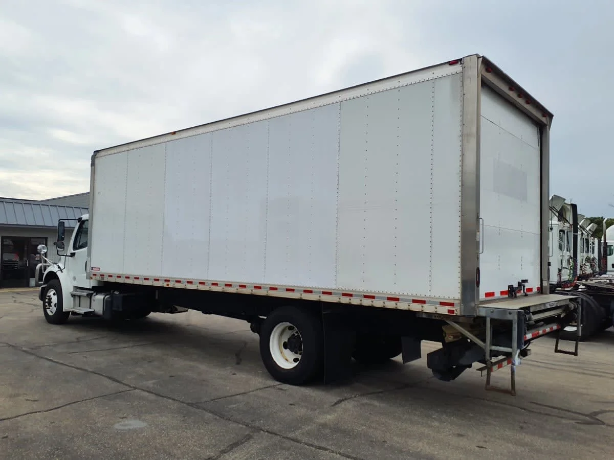 2020 Freightliner M2 106 in Oak Creek, WI — photo 6