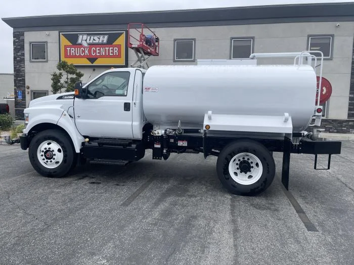 2027 Ford F-750 — photo 3