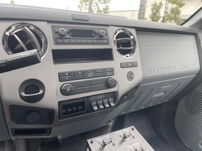 2027 Ford F-750 — photo 16